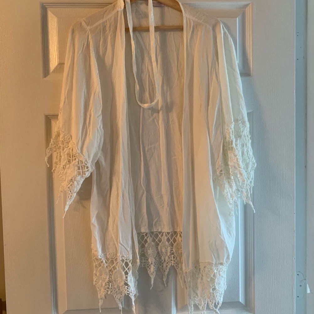 Lost in alila white robe